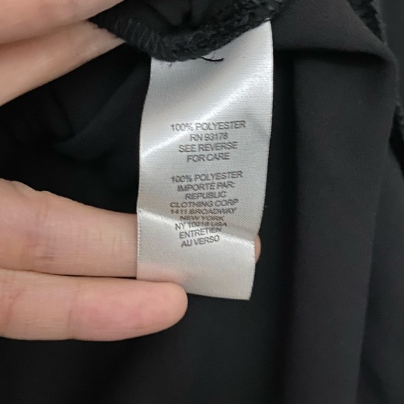 T Tahari Feminine Button Front Long Sleeve Blouse Black Size S - Picture 8 of 8